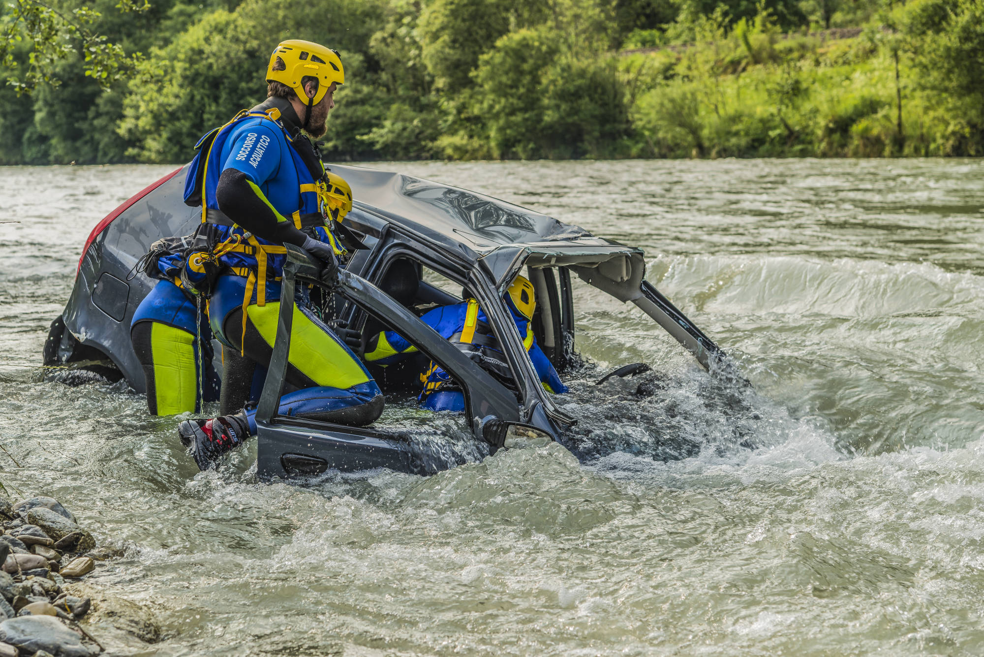Foto von Wasserrettungsübung